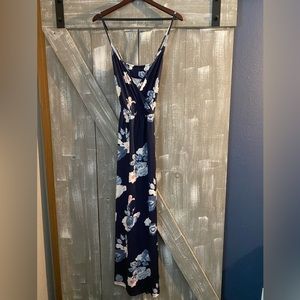 Beautiful, floor length wrap dress. Size XXL. BNWT.